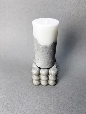 Свеча в бетоне