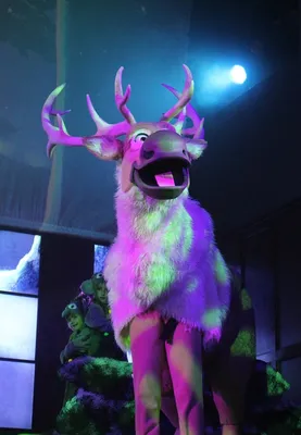 Go backstage at 'Frozen' at Seattle's Paramount Theatre and see how an  actor becomes Sven the reindeer | The Seattle Times