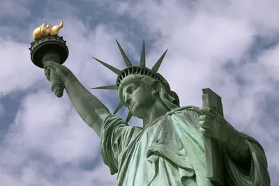 Свобода, просвещающая мир\": Раскрываем легендарную историю Статуи Свободы |  Небольшие исторические факты | Дзен