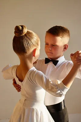 Школа танцев Людмилы Квасневской | Студия танцев в Москве