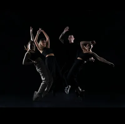 Танцы — в центре внимания на фестивале Холи в США [видео] | ShareAmerica