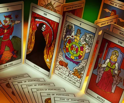 The Deck of Cards That Made Tarot A Global Phenomenon - Atlas Obscura