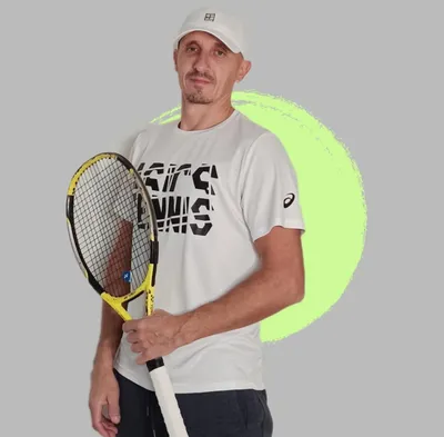 Магазин теннисных товаров, теннисные ракетки, теннисная одежда, мячи.  Теннисный магазин SaleTennis.com