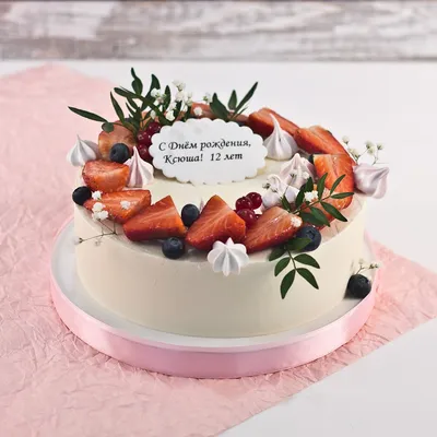 Торт на 8 марта с ягодами (8) - купить на заказ с фото в Москве