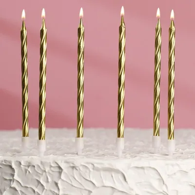 Свечи в торт, фейерверки для торта в Шахтах - Мегапир Фейерверки