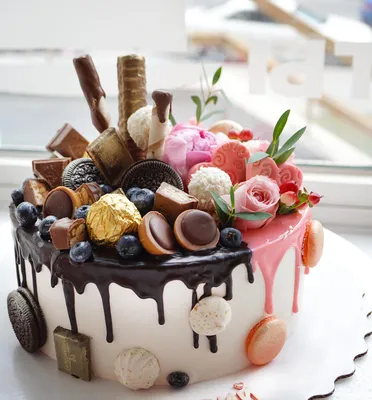 Купить Торт Шоколадный с ягодами в кафе-кондитерской \"Британские Пекарни\" с  доставкой СПб