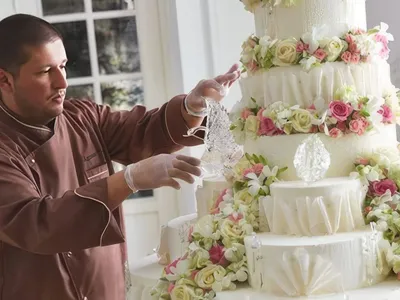 Свадебный торт\"Признание в любви\"…» — создано в Шедевруме