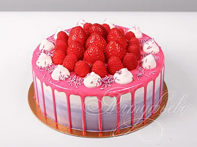 Красивый, нежный тортик со свежей клубникой для мамы, Кондитерские и  пекарни в Мытищах, купить по цене 1850 RUB, Бенто-торты в Linaart_cake с  доставкой | Flowwow