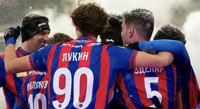 ЦСКА и «Крылья» устроили настоящий триллер в Москве. Команды доигрывали  матч в составах «10 на 10»