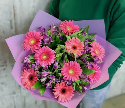 Пусть цветы станут символом ваших нежных чувств… и радости, которую вы  приносите в жизнь друг друга ♥️ Оформите заказ прямо сейчас и… | Instagram