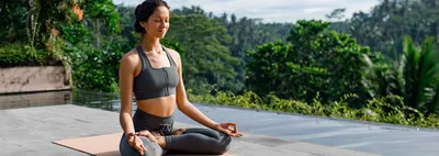 Поза березка в йоге: как правильно делать, польза и вред упражнения