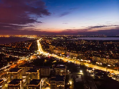 Вечерний город - Фото с высоты птичьего полета, съемка с квадрокоптера -  PilotHub