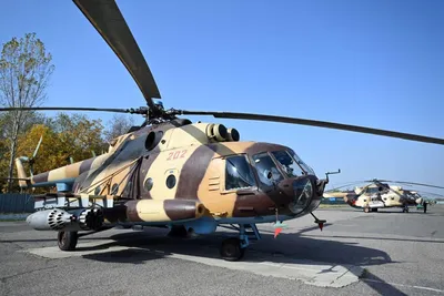 Оранжевый вертолет стоковое фото. изображение насчитывающей вертолет -  58237672