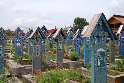 Марамуреш и его «Весёлое кладбище» - ФОКУС