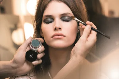 Мастер-класс «Сам себе визажист» - BeautyBox.uz: интернет-магазин косметики  в Ташкенте