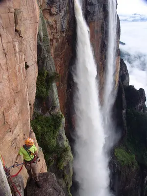 Водопад Анхель (Salto Ángel, Kerepakupai vena)