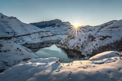 Красивый восход солнца на замерзшей реке зимой Фон И картинка для  бесплатной загрузки - Pngtree