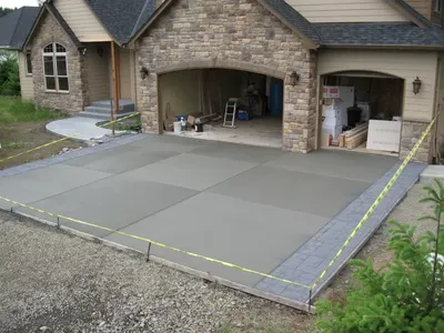 Как залить бетоном площадку перед домом? | Блог бетонного завода Прайд