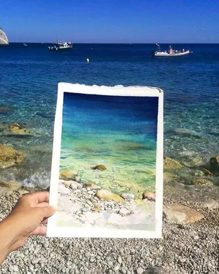 завтра ночью уже буду в Марселе. а этим марсельским морем очень хочется  поучаствовать в конкурсе @kalachevaver… | Watercolor art, Watercolor  paintings, Art painting