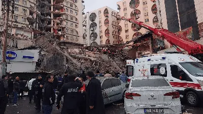 Это колоссальная трагедия: как жители Турции отреагировали на землетрясение  | Новости – Gorsite.ru