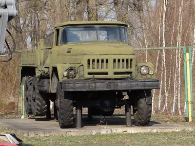 Купить масштабную модель грузовика АРС-14 (ЗИЛ-131) (Легендарные грузовики  СССР №69), масштаб 1:43 (Modimio)