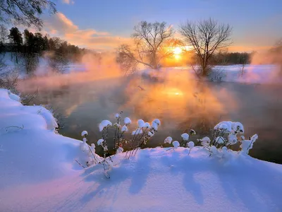 Зимнее утро на улице в солнечный день Стоковое Изображение - изображение  насчитывающей кривый, ландшафт: 160044521