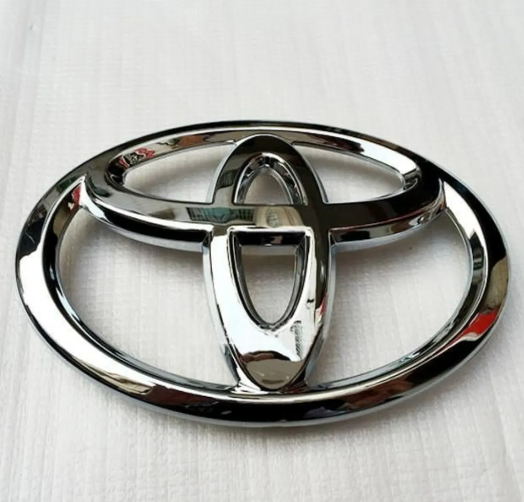 Эмблема Тойота. Эмблемы Тойота для внутреннего рынка. Значок Тойоты в Японии. Значок мазды и Тойоты. Знак тойоты машины