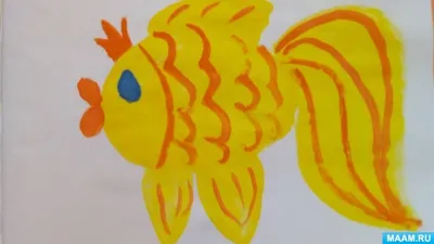 Рисунок золотой рыбки синим и зеленым цветами. | Премиум Фото